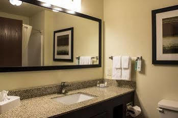 Cobblestone & - Hotel