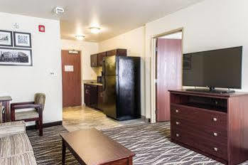 Cobblestone & - Hotel Marquette