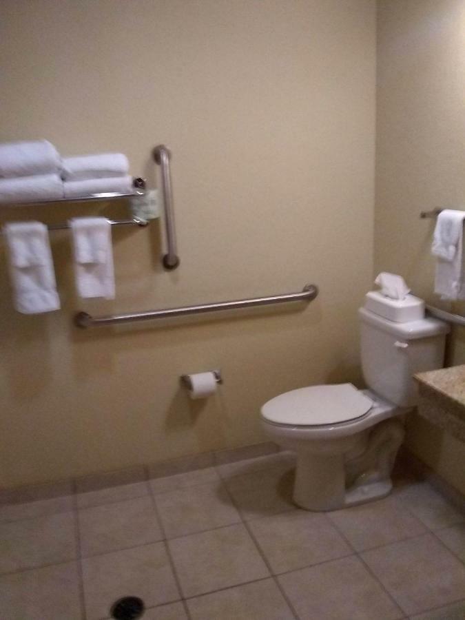 Cobblestone & - Hotel Marquette